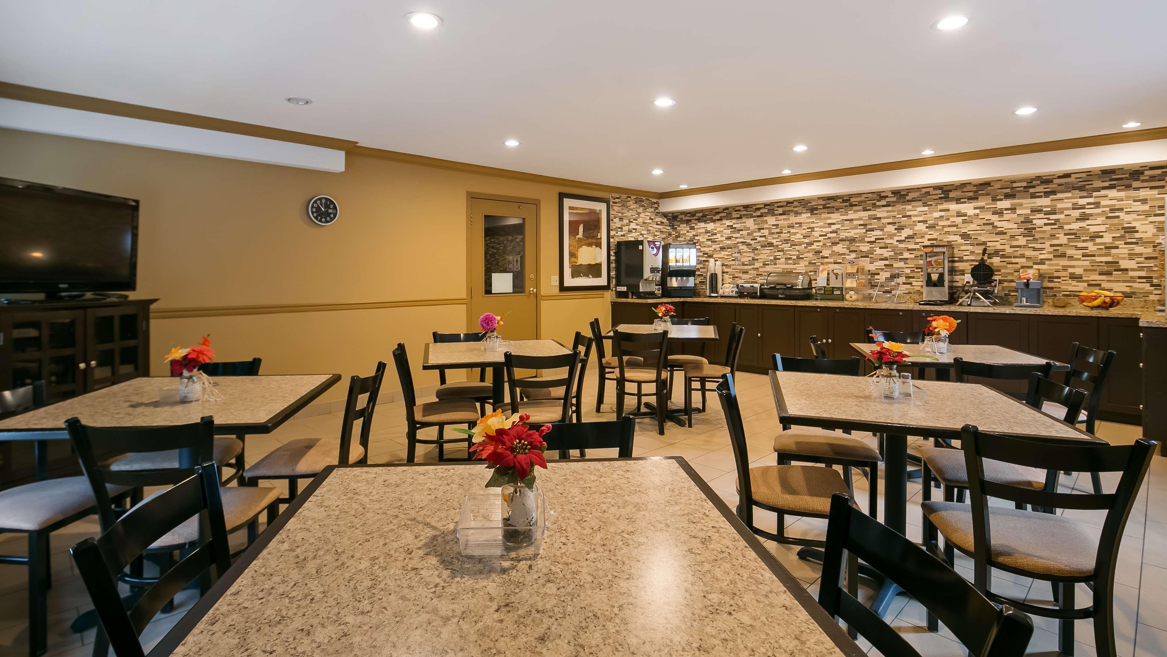 Best Western Maple Ridge Екстер'єр фото